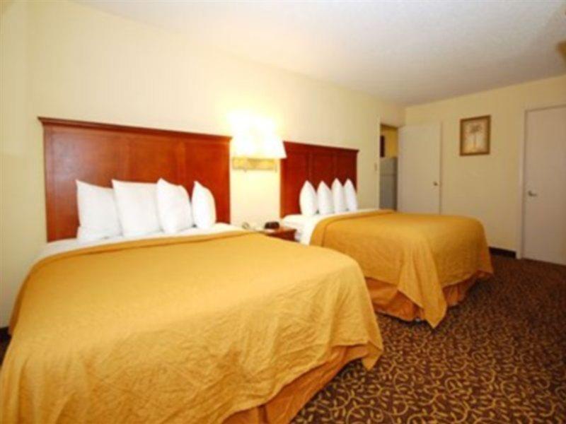 Quality Inn & Suites Lexington Oda fotoğraf